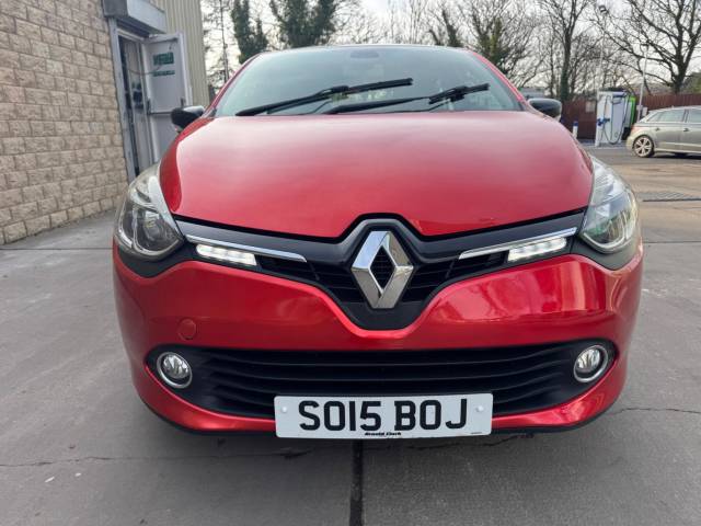 Renault Clio 1.2 16V Dynamique Nav Euro 6 5dr Hatchback Petrol Red
