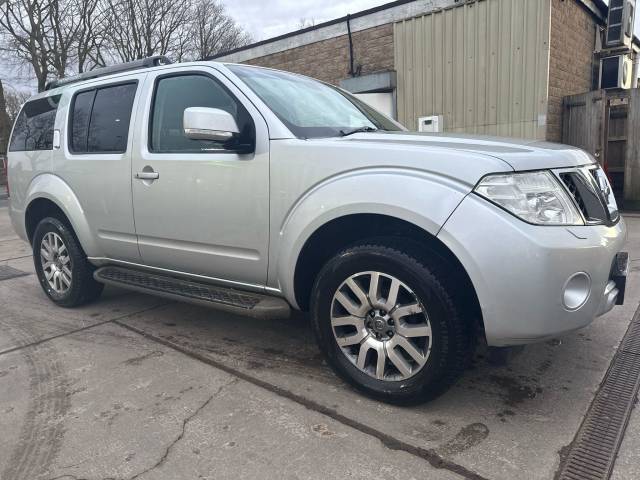 2012 Nissan Pathfinder 2.5 dCi Tekna 4WD Euro 5 5dr
