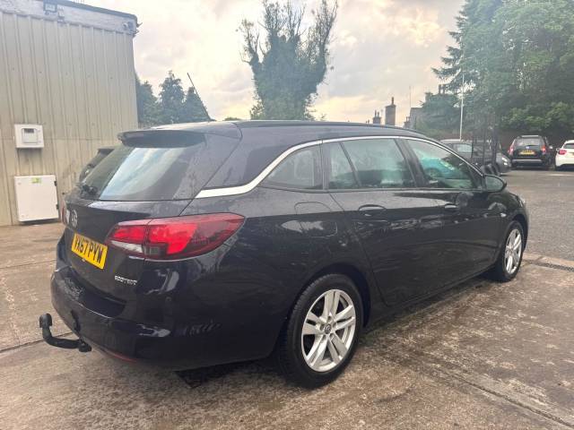 2017 Vauxhall Astra 1.6 CDTi ecoTEC BlueInjection Design Sports Tourer Euro 6 (s/s) 5dr