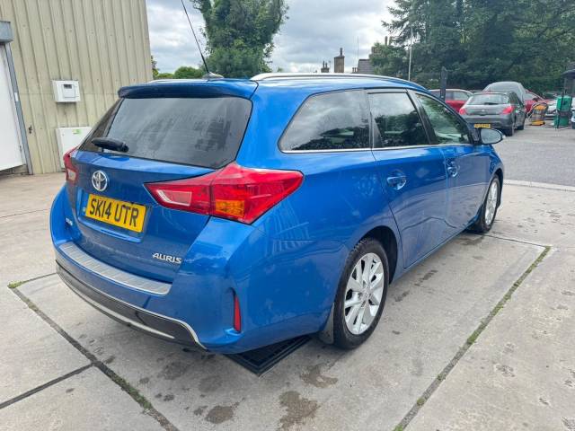 2014 Toyota Auris 1.4 D-4D Icon Touring Sports Euro 5 (s/s) 5dr