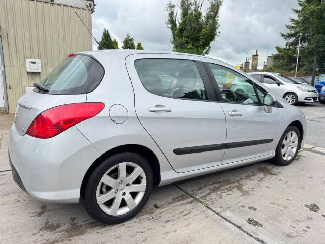 2013 Peugeot 308 1.6 HDi SR Euro 5 5dr