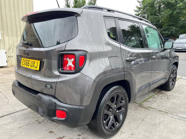 2016 Jeep Renegade 1.6 MultiJetII Dawn of Justice Euro 6 (s/s) 5dr