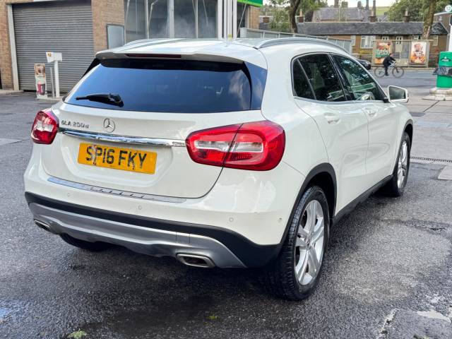 2016 Mercedes-Benz GLA 2.1 GLA200d Sport (Executive) Euro 6 (s/s) 5dr