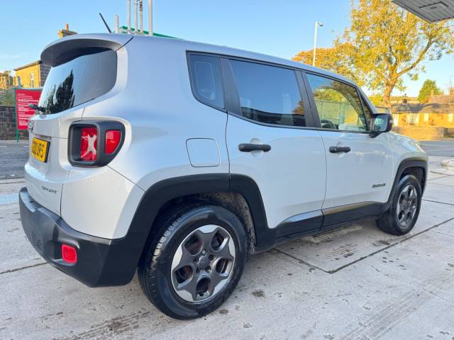 2015 Jeep Renegade 1.6 MultiJetII Sport SUV 5dr Diesel Manual Euro 5 (s/s) (120 ps)