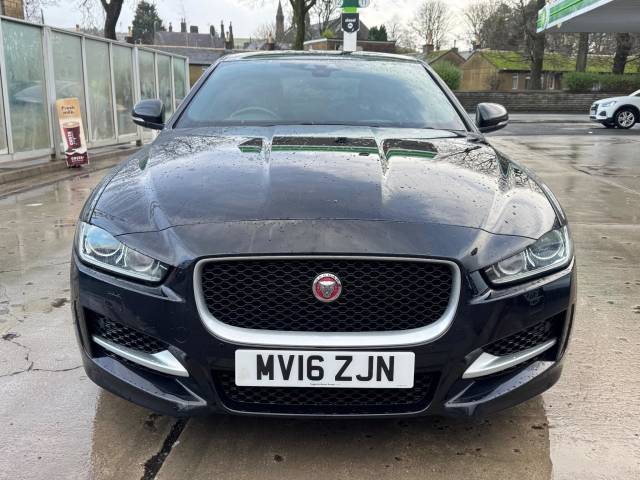 Jaguar XE 2.0d R-Sport Auto AWD Euro 6 (s/s) 4dr Saloon Diesel Black