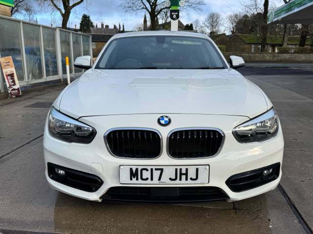 BMW 1 Series 2.0 118d Sport Euro 6 (s/s) 5dr Hatchback Diesel White