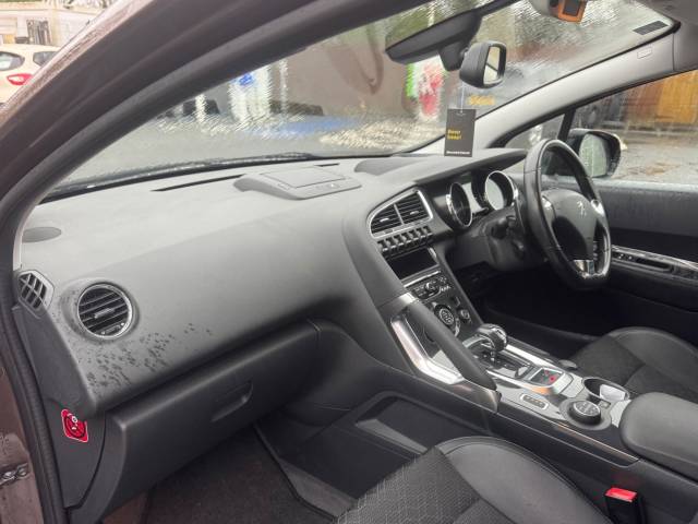 2015 Peugeot 3008 2.0 h e-HDi Allure EGC 4WD Euro 5 (s/s) 5dr