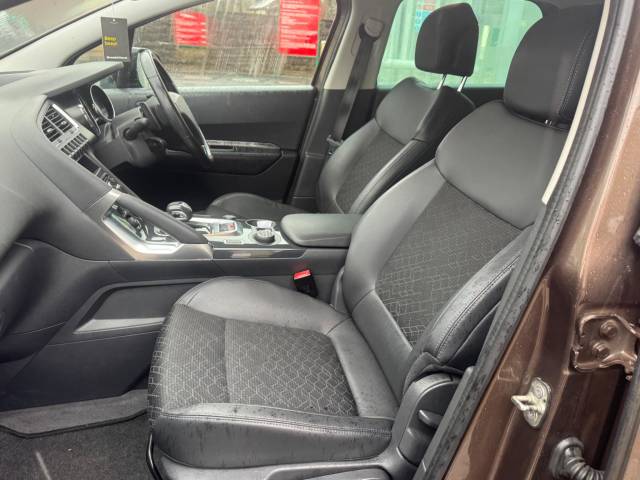 2015 Peugeot 3008 2.0 h e-HDi Allure EGC 4WD Euro 5 (s/s) 5dr