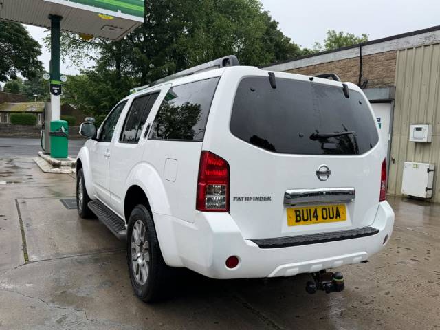 2014 Nissan Pathfinder 2.5 dCi Tekna 4WD Euro 5 5dr