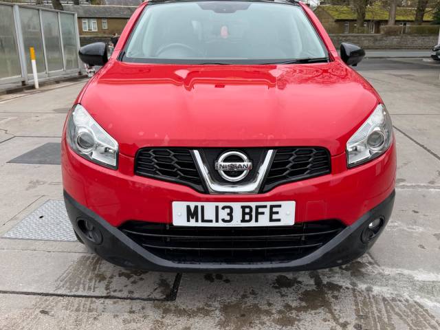Nissan Qashqai 1.6 dCi 360 2WD Euro 5 (s/s) 5dr SUV Diesel Red