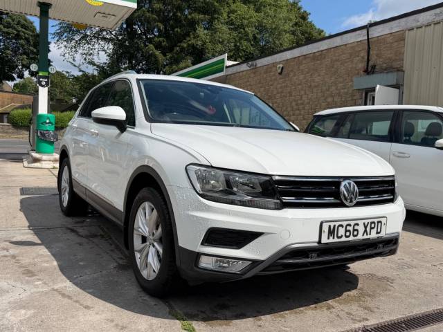 2016 Volkswagen Tiguan 2.0 TDI BlueMotion Tech SE Navigation DSG 4Motion Euro 6 (s/s) 5dr