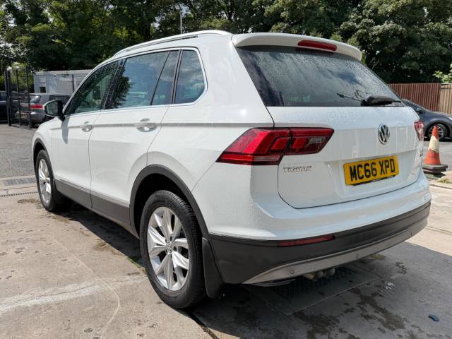 2016 Volkswagen Tiguan 2.0 TDI BlueMotion Tech SE Navigation DSG 4Motion Euro 6 (s/s) 5dr