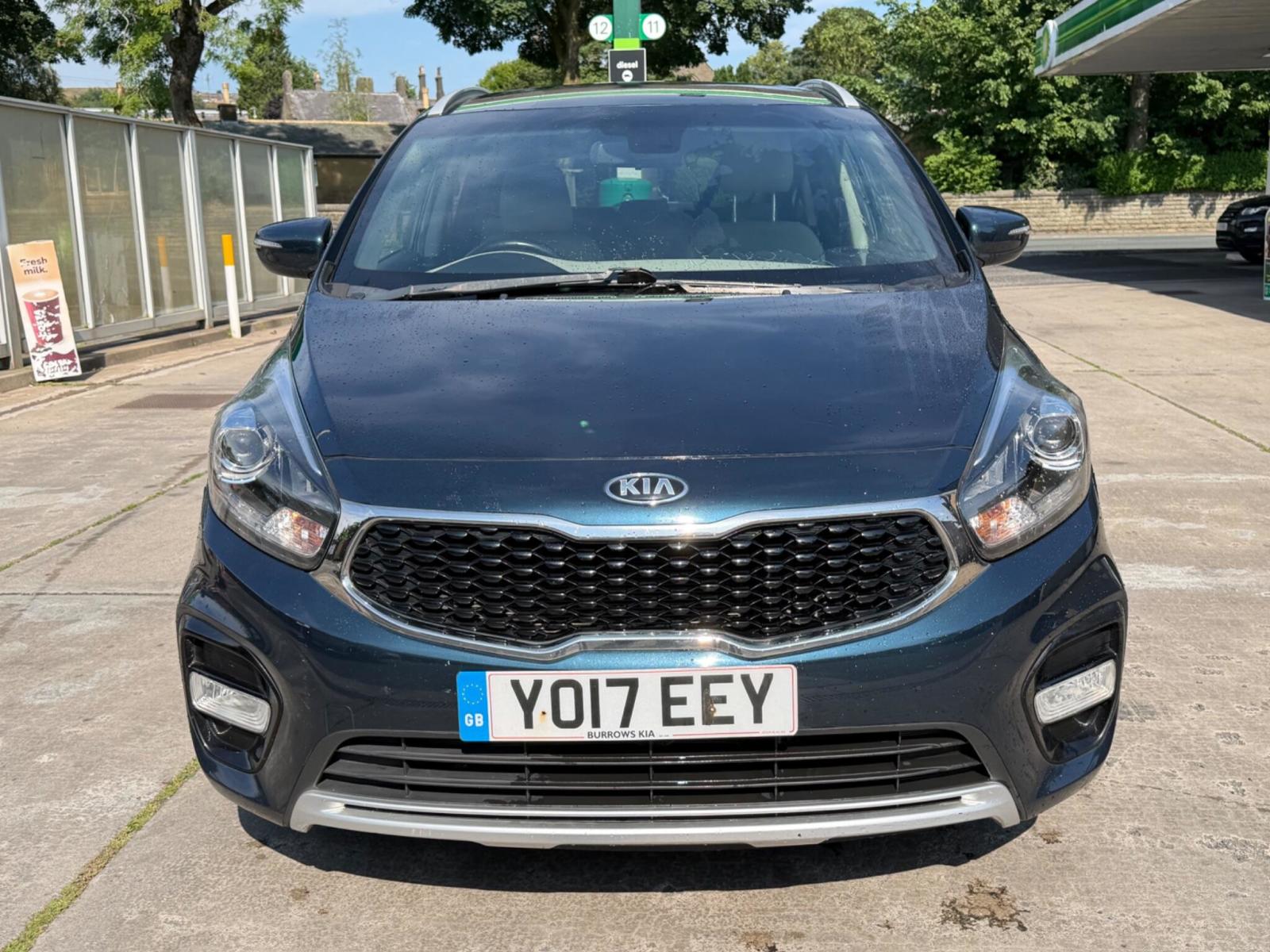 2017 Kia Carens
