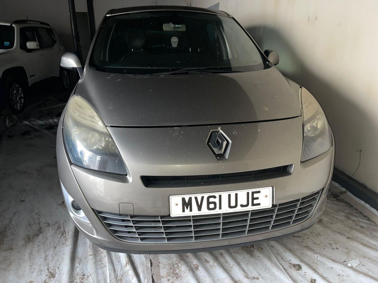 2011 Renault Grand Scenic