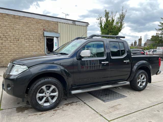 2013 Nissan Navara 2.5 dCi Platinum 4WD Euro 5 4dr